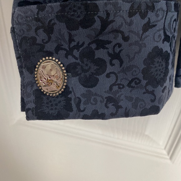 Duchamp mens dress shirt. L-XL. Cuff links required and not included. - Picture 3 of 4